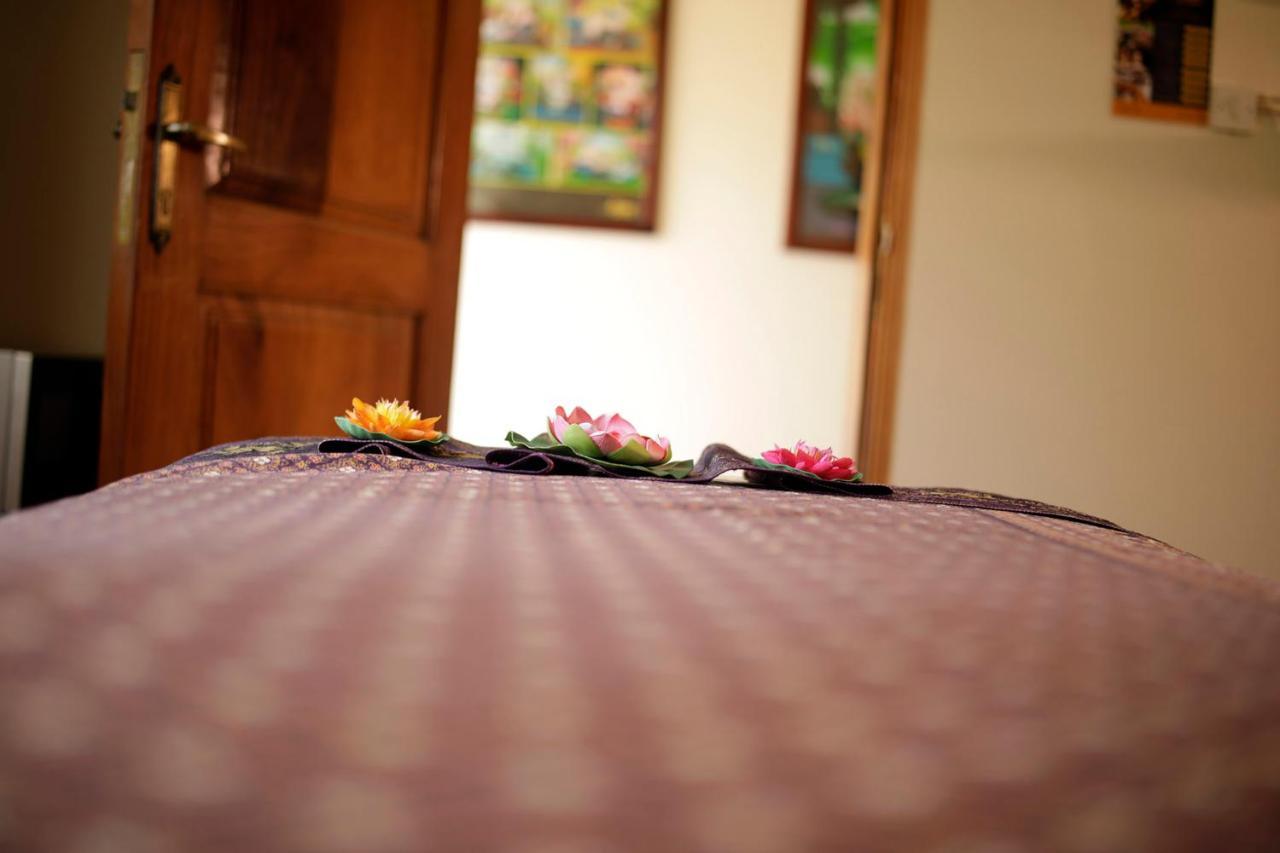 Entebbe Palm Hotel Экстерьер фото