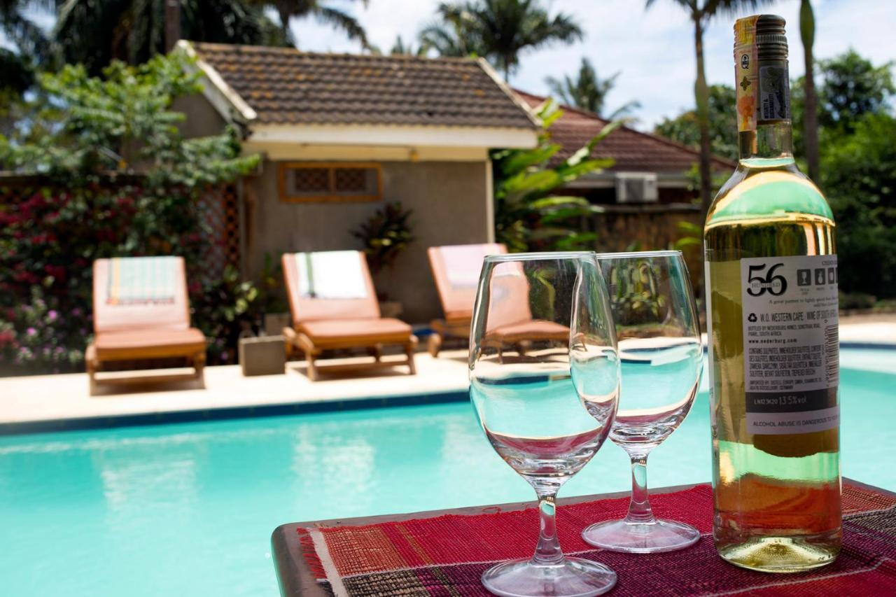 Entebbe Palm Hotel Экстерьер фото