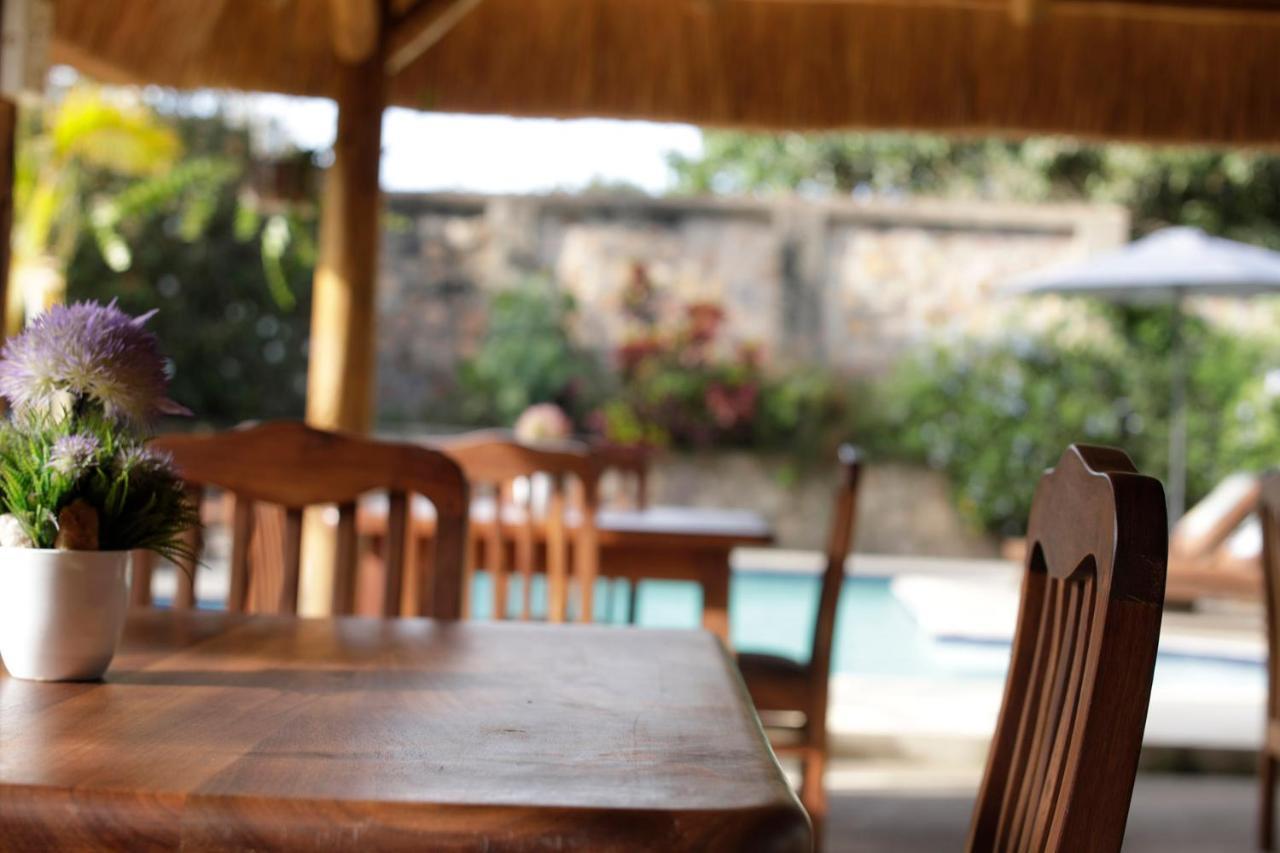 Entebbe Palm Hotel Экстерьер фото