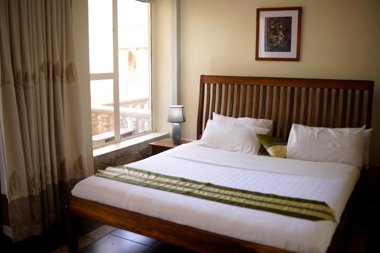 Entebbe Palm Hotel Экстерьер фото