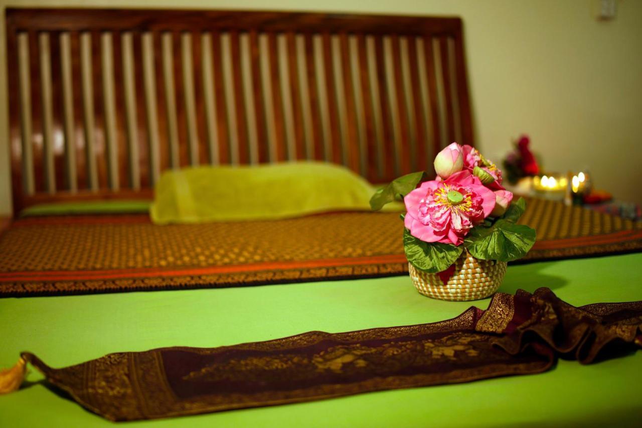 Entebbe Palm Hotel Экстерьер фото